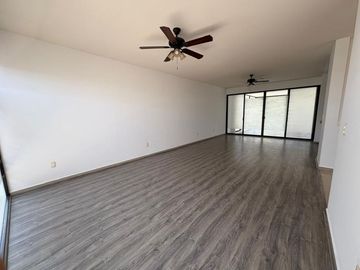 Casa en VENTA en Fracc. Tejeda | Amplio Terreno de 400 m², Jardín, Terraza y Excelente Ubicación
