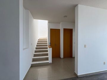 Casa en VENTA en Fracc. Tejeda | Amplio Terreno de 400 m², Jardín, Terraza y Excelente Ubicación