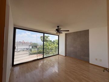Casa en VENTA en Fracc. Tejeda | Amplio Terreno de 400 m², Jardín, Terraza y Excelente Ubicación