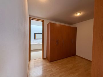 Casa en VENTA en Fracc. Tejeda | Amplio Terreno de 400 m², Jardín, Terraza y Excelente Ubicación