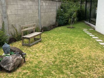 Casa en VENTA en Fracc. Tejeda | Amplio Terreno de 400 m², Jardín, Terraza y Excelente Ubicación