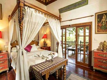 TRADITIONAL TROPICAL VILLA IN SEMINYAK BALI