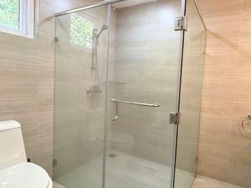 Heroes Hill Place Townhouse for Sale! Quezon City