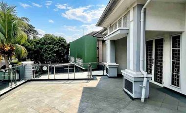 Di jual  Rumah Mewah, Nyaman, siap huni, Kota Wisata, kab. Bogor.
