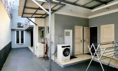 Di jual  Rumah Mewah, Nyaman, siap huni, Kota Wisata, kab. Bogor.