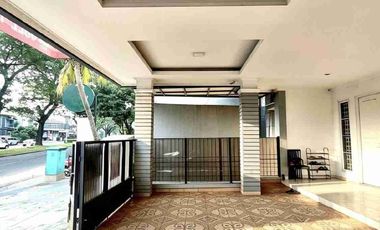 Di jual  Rumah Mewah, Nyaman, siap huni, Kota Wisata, kab. Bogor.
