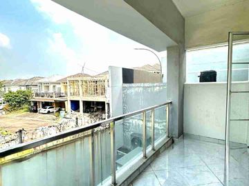 Di jual  Rumah Mewah, Nyaman, siap huni, Kota Wisata, kab. Bogor.