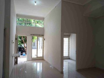 rumah royal residence wiyung dekat citraland,pakuwon indah,graha family