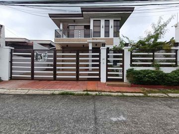 4 Bedrooms Single Detached House and Lot for Sale in Greenheights Village Paranaque - JB