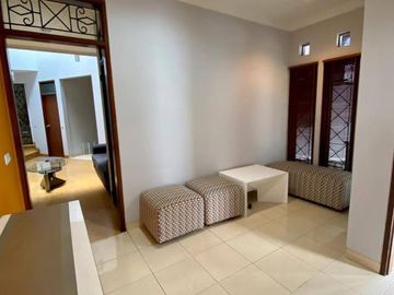 DISEWAKAN RUMAH SIAP HUNI DI SETRADUTA PERMAI SETRA DUTA SETRA SARI SUKAJADI