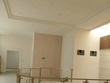 RON.A2443 RUMAH DHARMAHUSADA INDAH BARAT SURABAYA KAWASAN PREMIUM