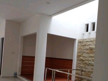 RON.A2443 RUMAH DHARMAHUSADA INDAH BARAT SURABAYA KAWASAN PREMIUM