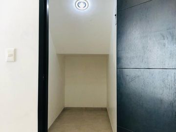 CASA EN RENTA RESIDENCIAL SANTA FE CORREGIDORA QUERETARO