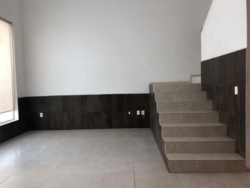 CASA EN RENTA RESIDENCIAL SANTA FE CORREGIDORA QUERETARO