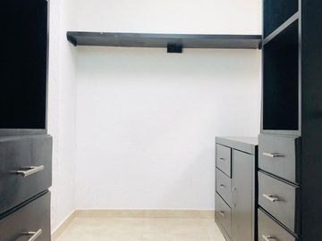 CASA EN RENTA RESIDENCIAL SANTA FE CORREGIDORA QUERETARO