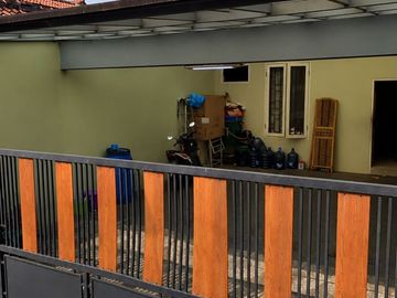 LELANG Rumah cantik Murah SHM 2 Lantai nyaman di Komp.Margahayu Permai