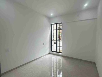 Dijual Cepat Rumah 2 Lantai Beverly Green Sudah Renovasi