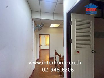 Two-story townhome, 16 sq.wa., Fa Rangsit Village, Khlong 4, near HomePro Market Village Rangsit, Soi Fa Soi 10, Kanchanaphisek Road, Thanyaburi, Path