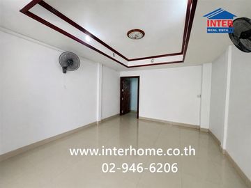 Two-story townhome, 16 sq.wa., Fa Rangsit Village, Khlong 4, near HomePro Market Village Rangsit, Soi Fa Soi 10, Kanchanaphisek Road, Thanyaburi, Path
