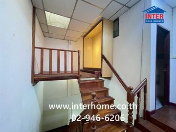 Two-story townhome, 16 sq.wa., Fa Rangsit Village, Khlong 4, near HomePro Market Village Rangsit, Soi Fa Soi 10, Kanchanaphisek Road, Thanyaburi, Path
