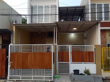 Rumah 2 lantai Strategis di dekat Taman Dayu View Gunung Arjuna OTB