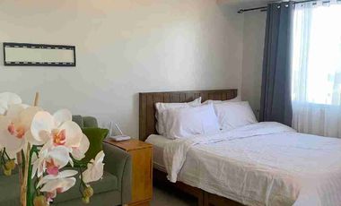 Studio Condo with Balcony for Rent at Taft East Gate Condominium |Fully Furnished | ₱30,000/Month (Inclusive of Dues)