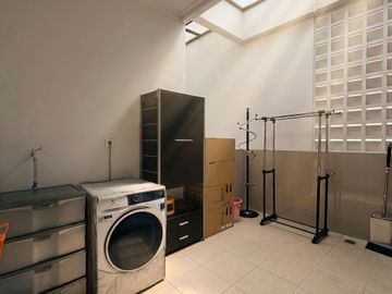 JUAL RUMAH PASADENA GADING SERPONG SUDAH RENOVASI