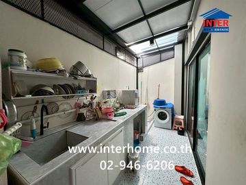 Two-story townhome, 20.1 sq.wah, M-Life Village, Lam Luk Ka-Khlong 4, near Isuzu Siam City Lam Luk Ka Co., Ltd., AC Market, Soi Lam Luk Ka 53, Lam Luk