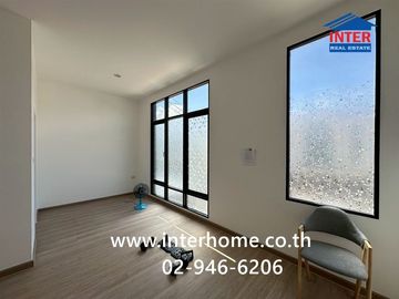 Two-story townhome, 20.1 sq.wah, M-Life Village, Lam Luk Ka-Khlong 4, near Isuzu Siam City Lam Luk Ka Co., Ltd., AC Market, Soi Lam Luk Ka 53, Lam Luk