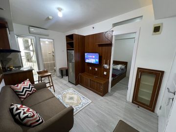 Sewa Apartemen 2BR Furnished - Tower Geranium  - Fasilitas lengkap - Minimal 3 Bulanan - Free IPL