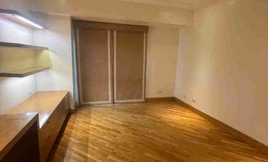 3BR FOR LEASE IN LUNA TOWER