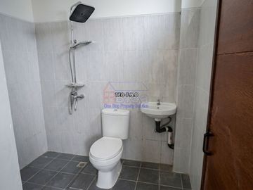 RUMAH 2 LANTAI samping Gereja Pantekosta – BENGKONG, BATAM