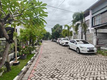 7jt-an/mtr‼️Rumah Lama Medokan Asri Row Jalan Lebar
Luas Tanah : 300 m² (15x20)