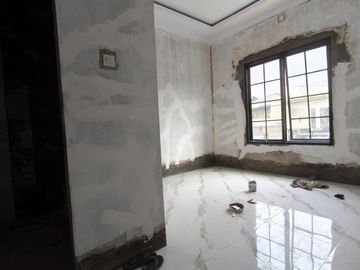 Rumah SIAP HUNI 200 M UIN Ciputat cirendeu