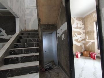 Rumah SIAP HUNI 200 M UIN Ciputat cirendeu
