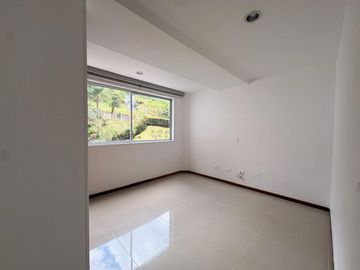 Apartamento en Arriendo en Aves Maria, Sabaneta Antioquia
