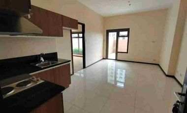 1 Bedroom with Balcony | Rent To Own No Interest Condominium |  Airbnb Ready | Manila Bay | Near DLSU Taft | MOA | Prime Location