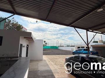 Local Comercial en Renta Sobre Carretera Morelia a Dos Minutos del Macrolibramiento