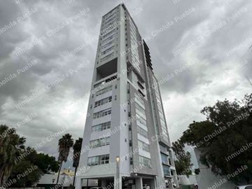 Departamento de 2 habitaciones en el piso 15 en venta, residencial Nidum, edificio con amenidades como alberca, gimnasio, roof top, a 5 minutos de Tec de Monterrey, Ibero y Angelópolis.