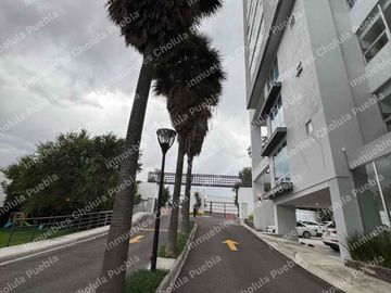 Departamento de 2 habitaciones en el piso 15 en venta, residencial Nidum, edificio con amenidades como alberca, gimnasio, roof top, a 5 minutos de Tec de Monterrey, Ibero y Angelópolis.