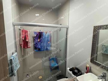 Departamento de 2 habitaciones en el piso 15 en venta, residencial Nidum, edificio con amenidades como alberca, gimnasio, roof top, a 5 minutos de Tec de Monterrey, Ibero y Angelópolis.