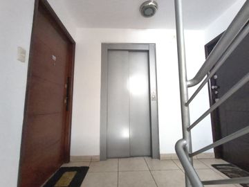 SURCO VENTA AMPLIO DEPARTAMENTO 126 M2  3 DORMITORIOS URB. CHAMA