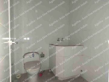 Rumah siap huni Jakarta Timur di Kayu Putih