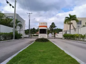 CASA ADJUDICADA SIN POSESIÓN EN FRACC. JARDINES DE LA COSTA, CANCÚN, QUINTANA ROO