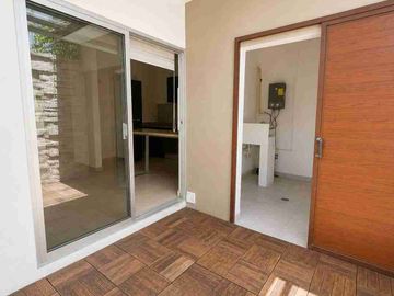 RENTA DE CASA EN CANCÚN ISLA AZUL zona GUAYACAN en privada