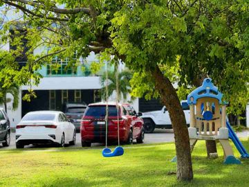 RENTA DE CASA EN CANCÚN ISLA AZUL zona GUAYACAN en privada