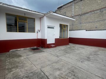 RENTO CASA CERCA DE ESTACION DE TREN INTRURBANO, A 2 MINUTOS DE CU TOLUCA