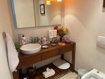 Departamento en Venta en Alvaro Obregón, Lomas de Santa Fe CMB 27-17.