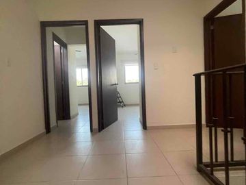 SUPER OPORTUNIDAD DE INVERSIÓN EN CUERNA CASA SEMINUEVA EN VENTA