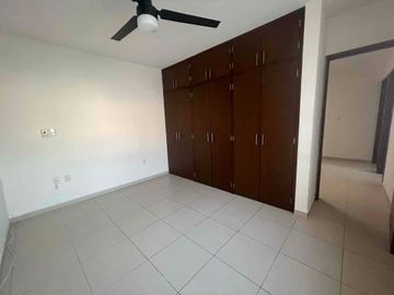 SUPER OPORTUNIDAD DE INVERSIÓN EN CUERNA CASA SEMINUEVA EN VENTA